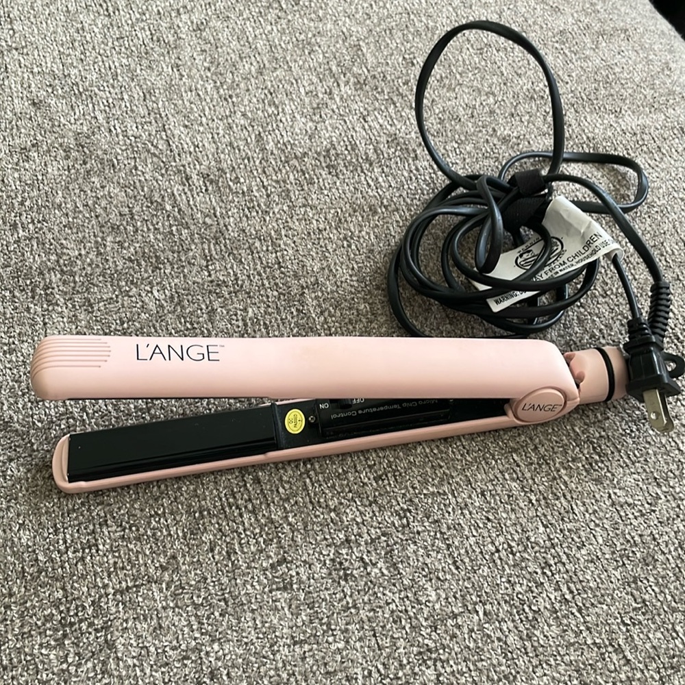 Flat iron